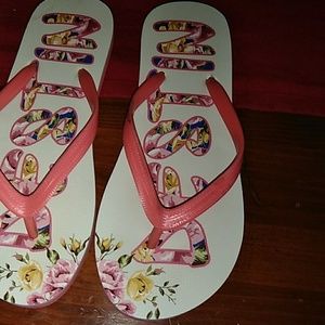 Destin Beach Small Peach and White Flip Flops